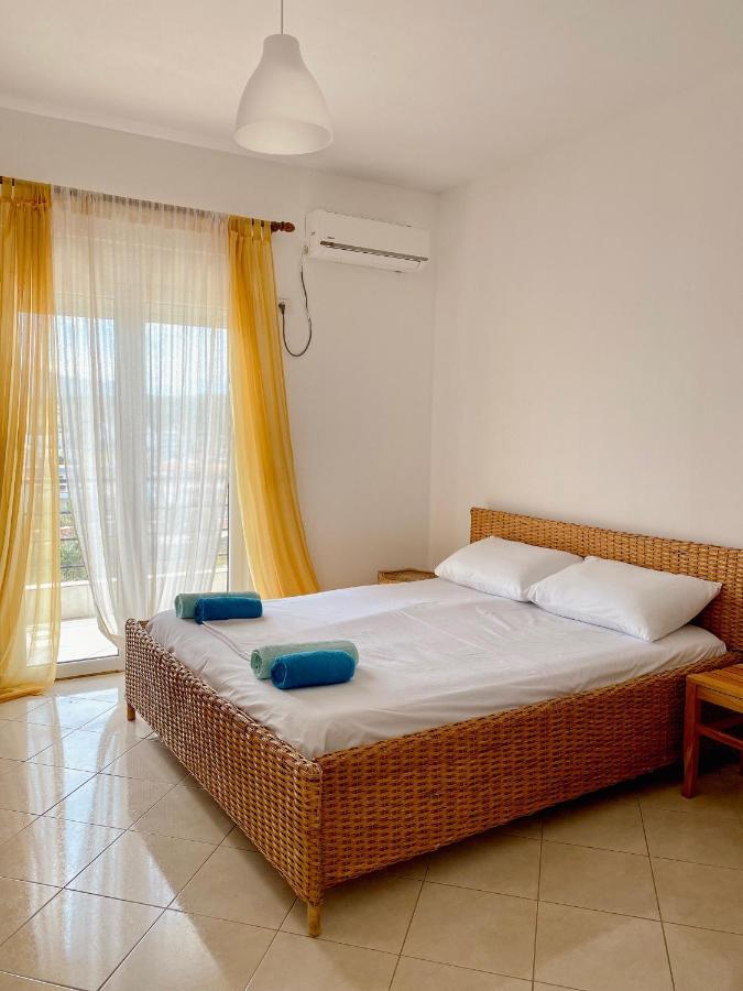 Ecuador Hotel Ksamil
